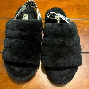Ugg Fluff Yeah sling back slipper shoe. Black. Size 8 women’s.